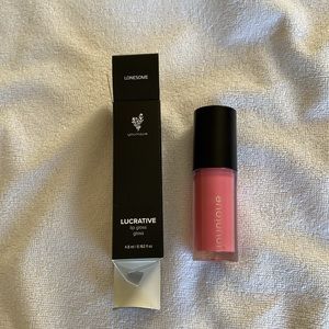Younique lip gloss Lonesome NIB